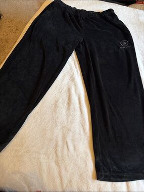 Converse Black Sweatpants with Embroidered Star Patch